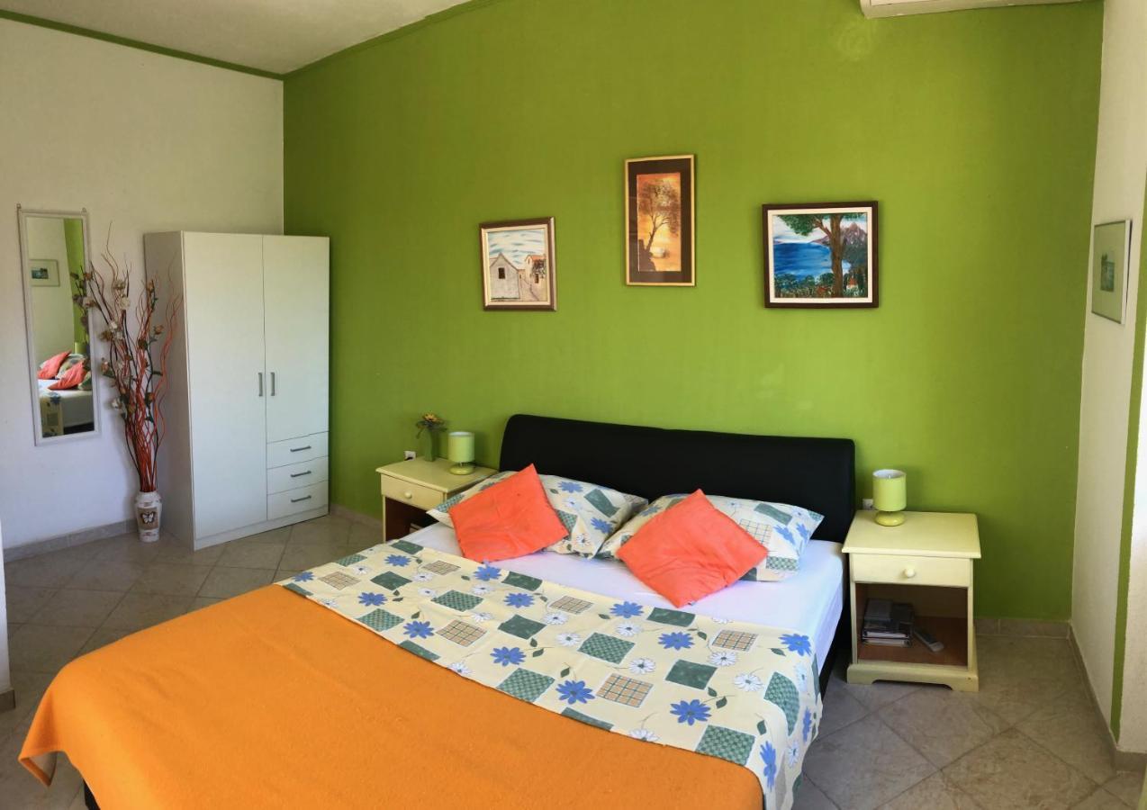 Apartamento Family Stakic Baška Voda Exterior foto